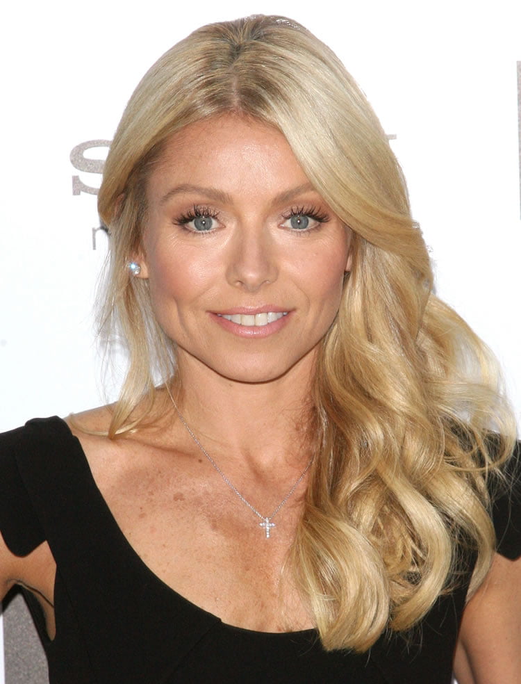 45 Fashionable Long Hairstyles For Women Over 50 2017 2018 Photos  45 Fashionable Long Hairstyles For Women Over 50 2017 2018 Photos