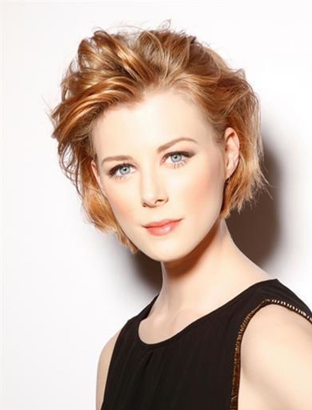 Short Hair In Long Face Wavy Haircut Short Hair In Long Face Wavy Haircut