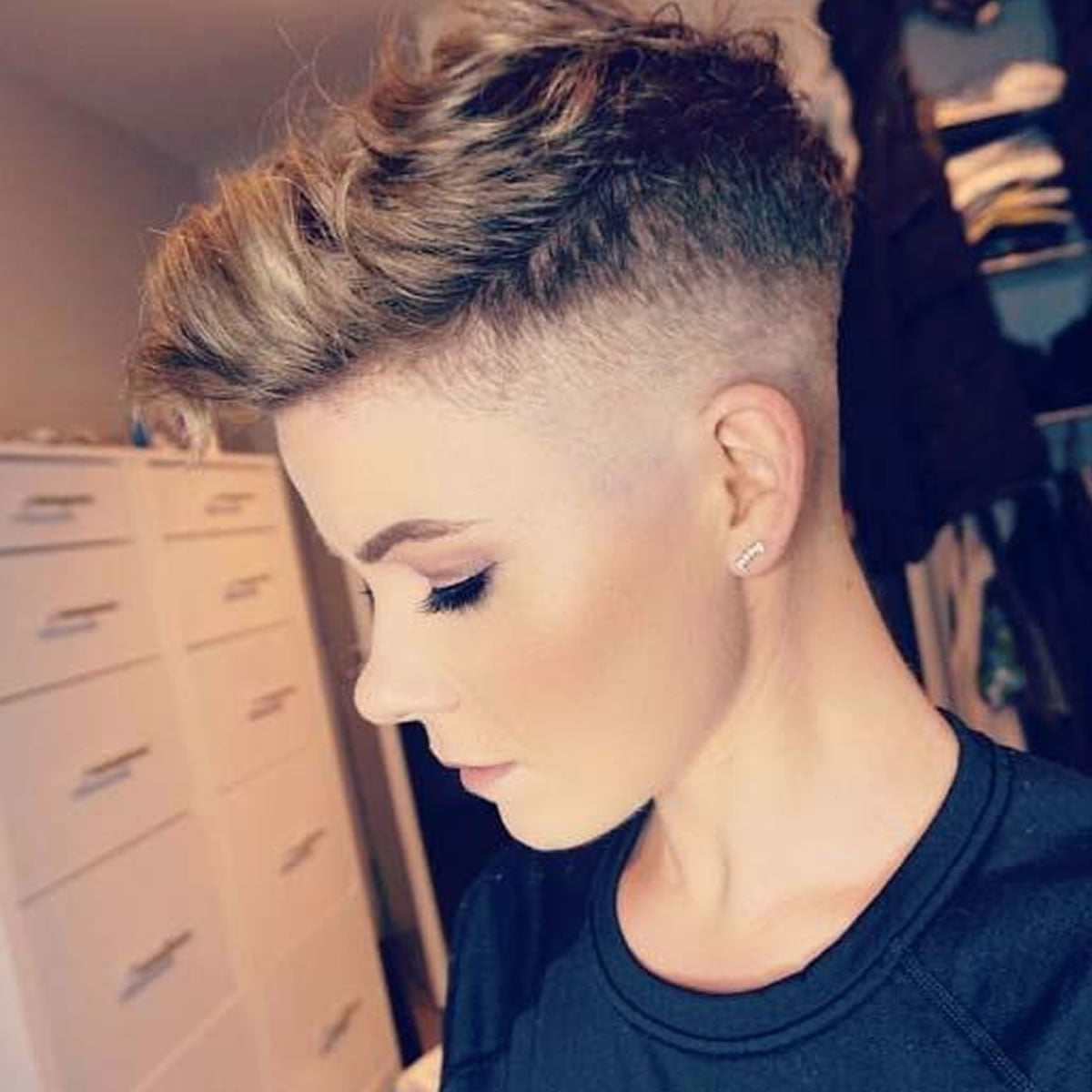 25 Glowing Undercut Short Hairstyles For Women Hairstyles 