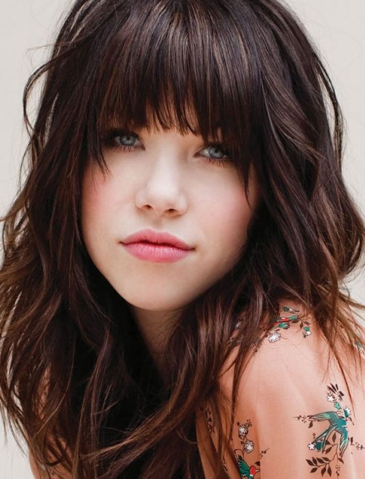 13 Long hairstyles with bangs for round faces for 2022