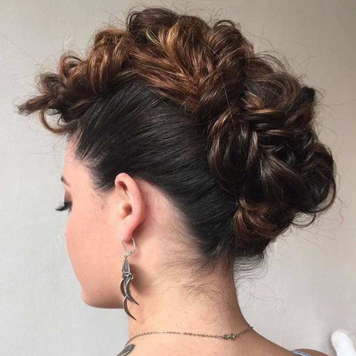 30 Glamorous Braided Mohawk Hairstyles for Girls and Women 