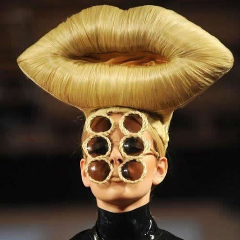 (2021 Update) Extreme Hairstyles and Haircuts for Crazy Women Page 4 of 7