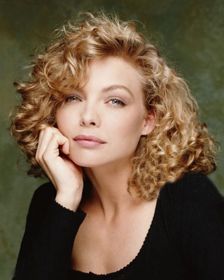 Trendy Wavy & Curly Haircuts for Older Women Short, Medium and Long