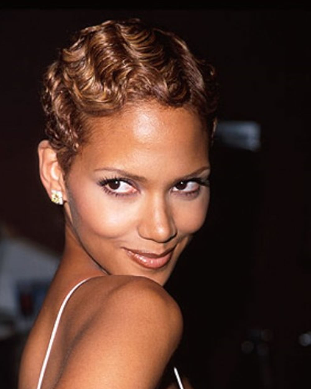 25 Modern Finger Wave Short Bob Haircut Hairstyle Images For 2018  25 Modern Finger Wave Short Bob Haircut Hairstyle Images For 2018