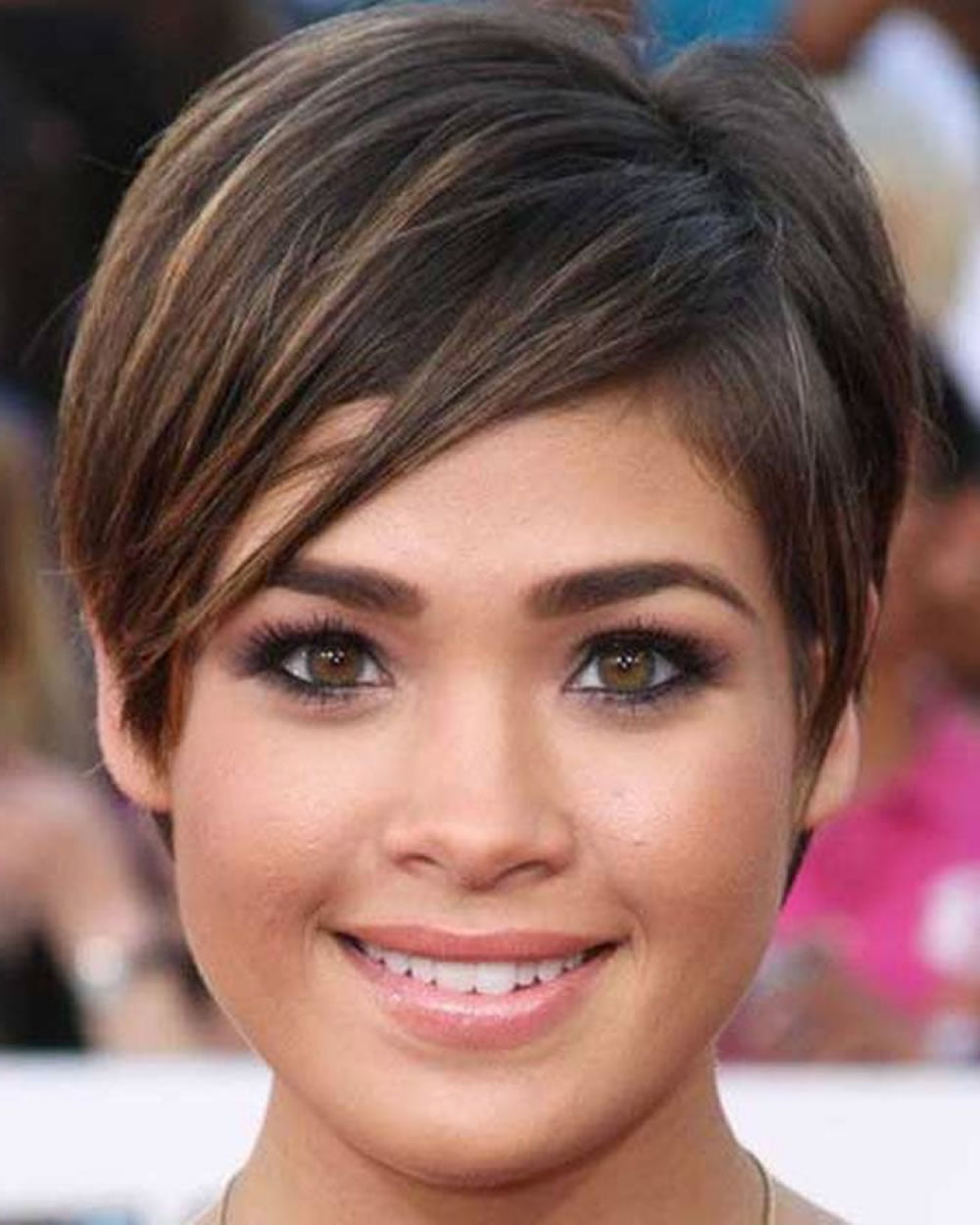 Pixie Hairstyles for Round Face and Thin Hair 2021-2022 – Page 6