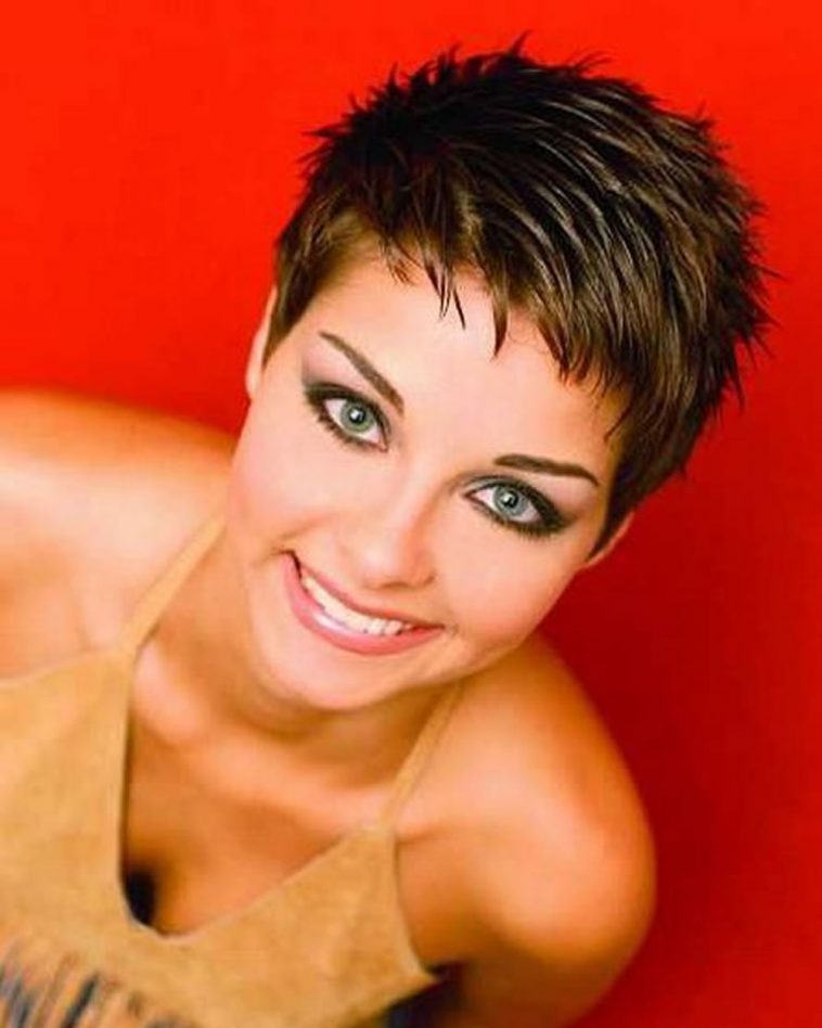 Pixie Hairstyles For Round Face And Thin Hair 2021 2022 Pixie Hairstyles For Round Face And Thin Hair 2021 2022