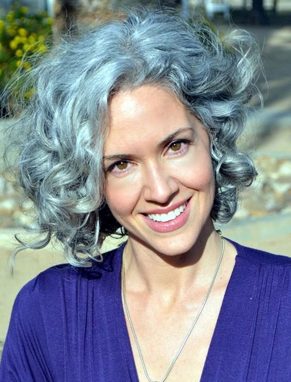 Curly Short Hairstyles for Older Women Over 50 – Best ...