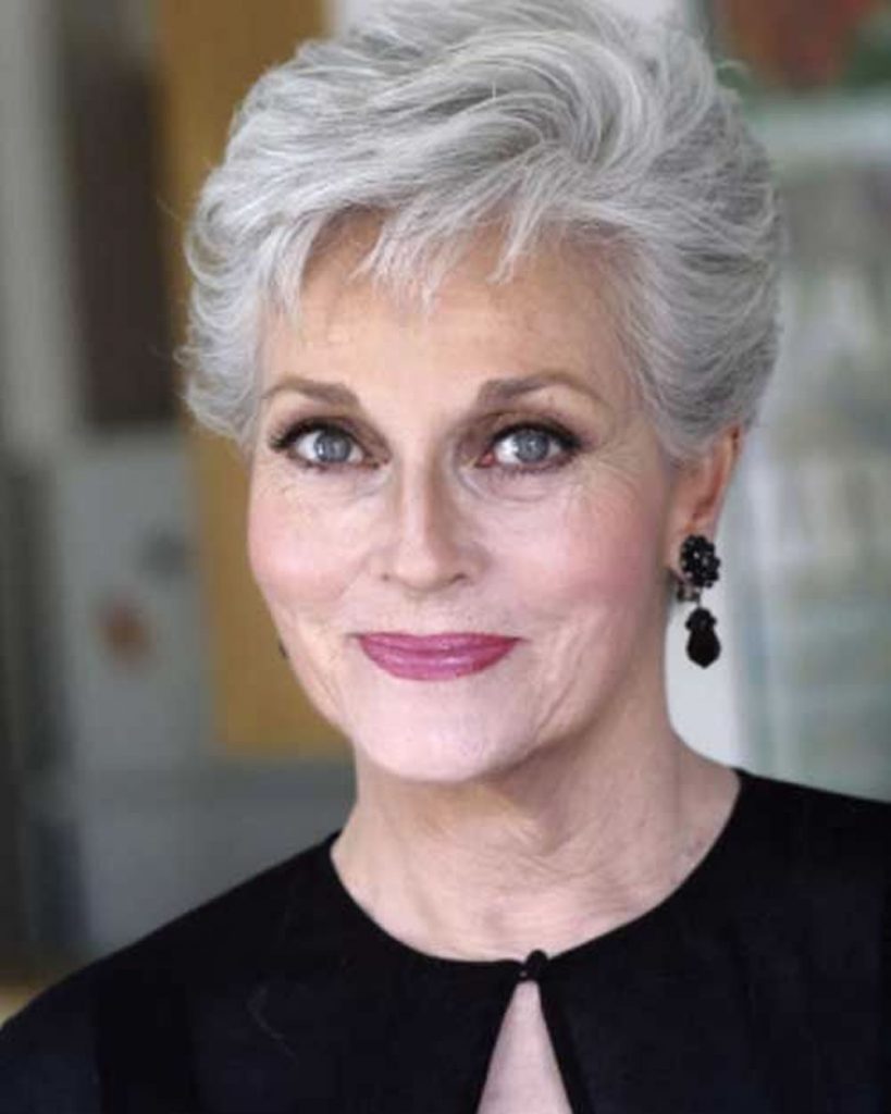 35 Cool Short Hairstyles For Women Over 60 In 2021 2022