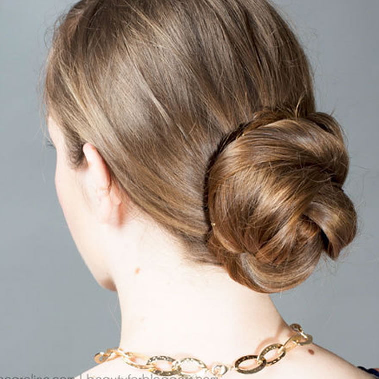 low bun hairstyles for wedding 2019-2020