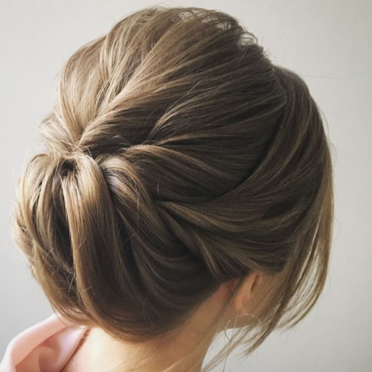 low bun hairstyles for wedding 2019-2020
