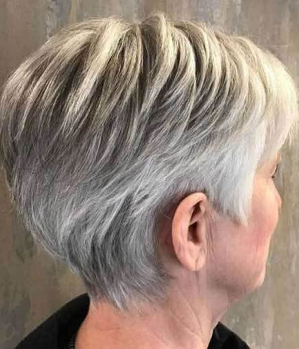 Trendy Short haircuts for women over 60 for 2020; Pixie + Bob ...