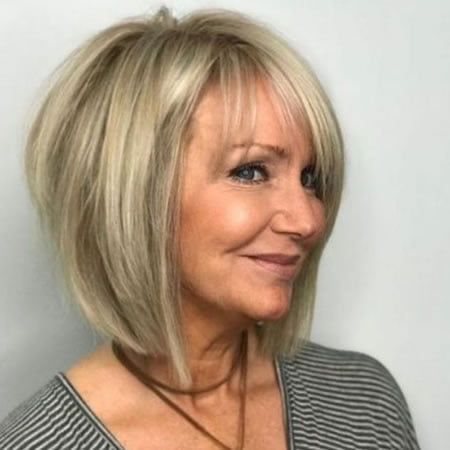 In 2020 the most trendy short haircuts for women over 60 ...