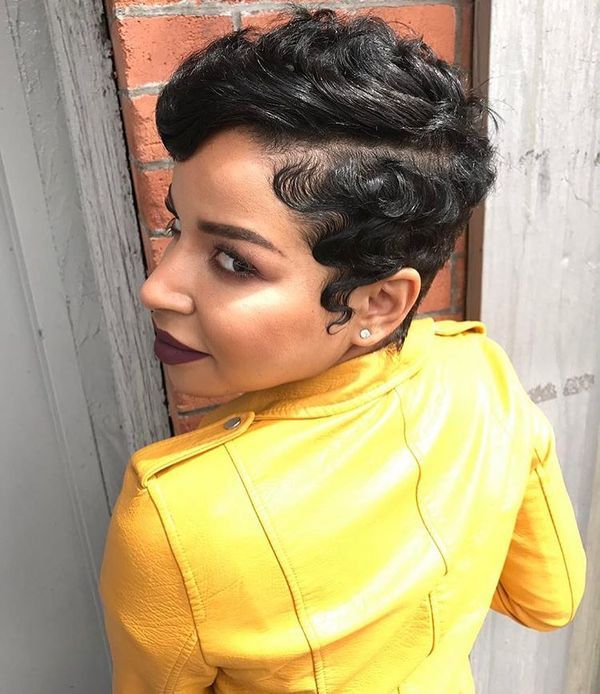 Short hairstyles for black women in 2021-2022