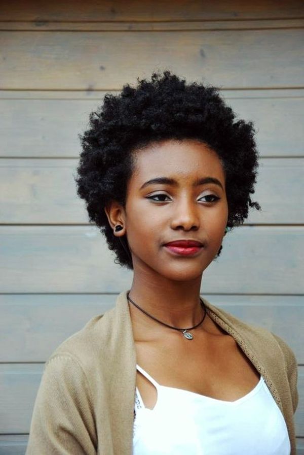 Short hairstyles for black women in 2021-2022