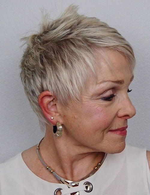 Short Haircuts And Hairstyles For Women Over 60 In 2021 2022 Hairstyles