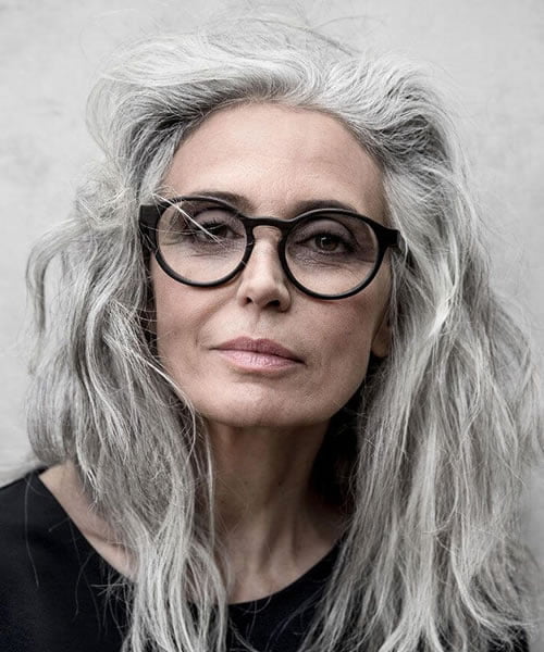 Hairstyles for women over 50 with glasses in 2021-2022