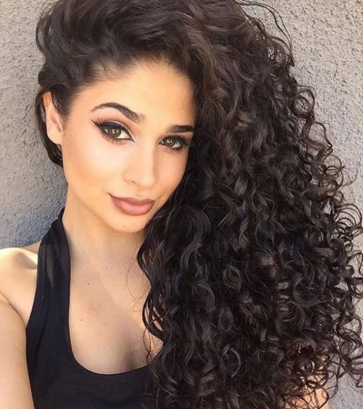 Curly Long Hairstyles and Hair Colors for Women in 20212022 Page 3 of 8