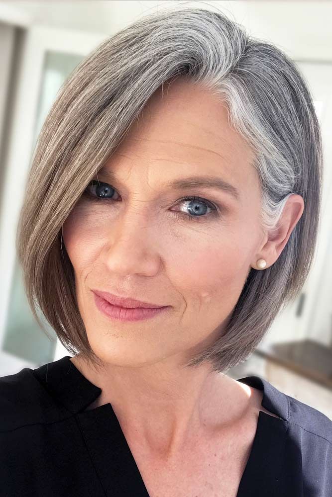 Short bob haircuts for older women over 60 in 2023-2024