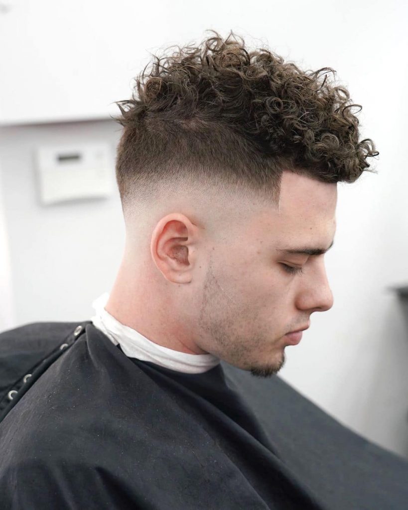 curly haircuts for men 2023